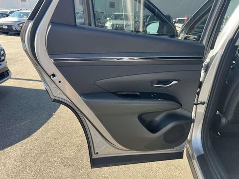 Certified 2024 Hyundai Tucson SEL AWD/4WD image 16