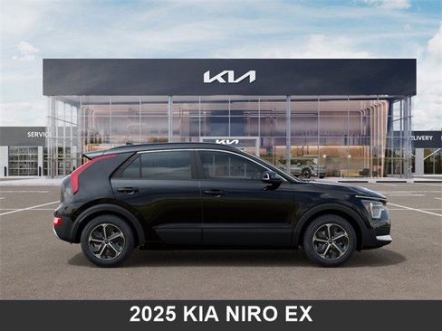 Used 2025 Kia Niro EX image 7