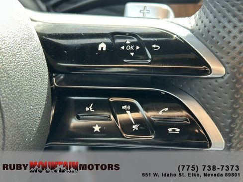 Used 2024 Mercedes-Benz GLC 300 4MATIC image 13