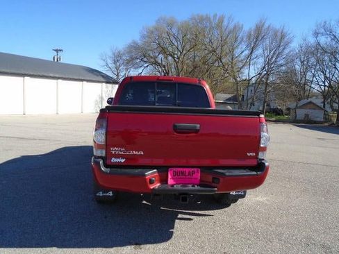 Used 2015 Toyota Tacoma 4x4 Double Cab w/ TRD Sport Package image 20