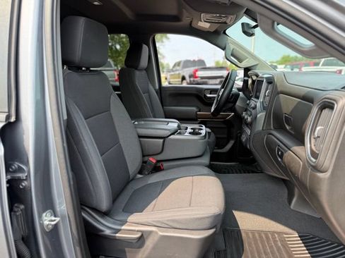 Used 2021 Chevrolet Silverado 1500 RST AWD/4WD image 13