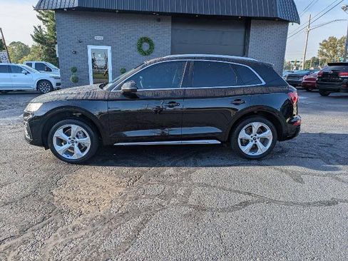 Used 2021 Audi Q5 2.0T Premium Plus w/ Premium Plus Package AWD/4WD image 2