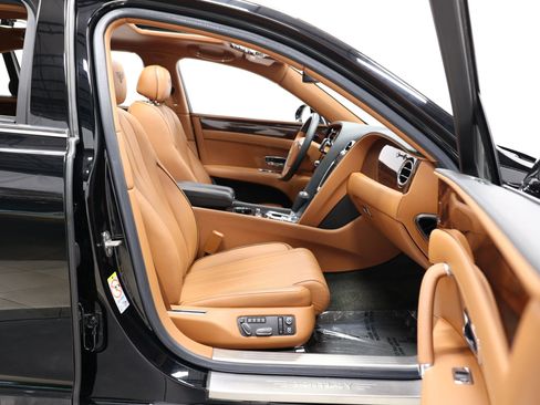 Used 2015 Bentley Flying Spur V8 image 56