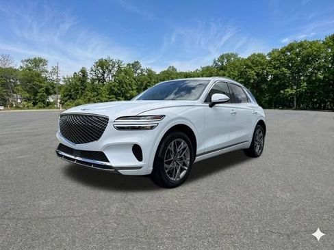 Used 2024 Genesis GV70 2.5T AWD/4WD image 4