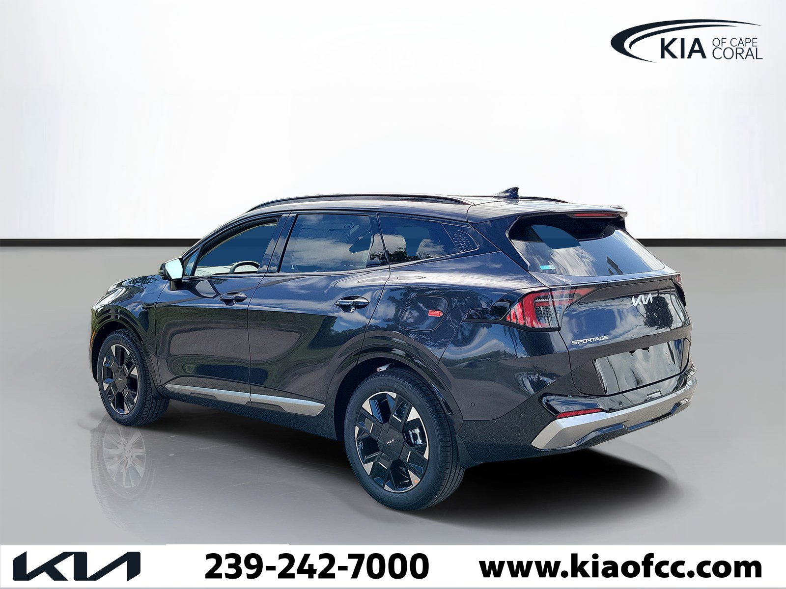 New 2027 Kia Sportage SX FWD image 3