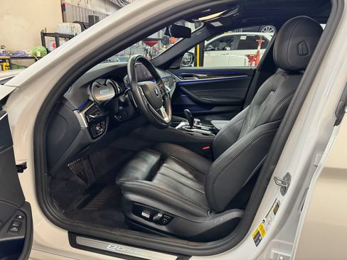 Used 2019 BMW 530e RWD image 13