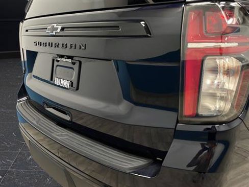 Used 2023 Chevrolet Suburban Z71 w/ Luxury Package image 35