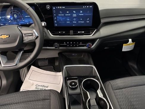 New 2026 Chevrolet Equinox LT AWD/4WD image 18