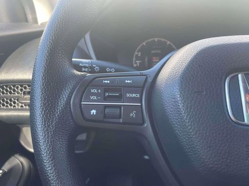 Certified 2024 Honda HR-V LX image 19