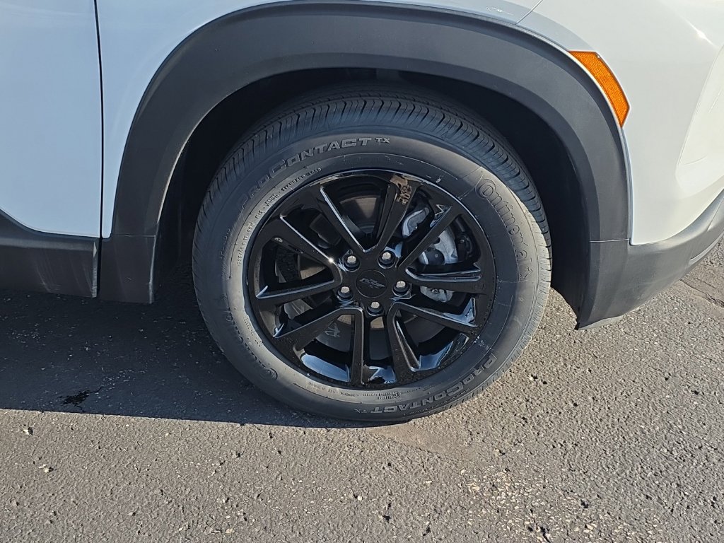 Used 2024 Chevrolet TrailBlazer LS FWD image 16