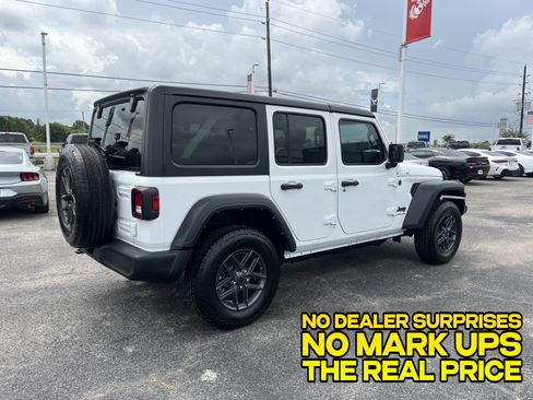 Used 2024 Jeep Wrangler Unlimited Sport AWD/4WD image 2