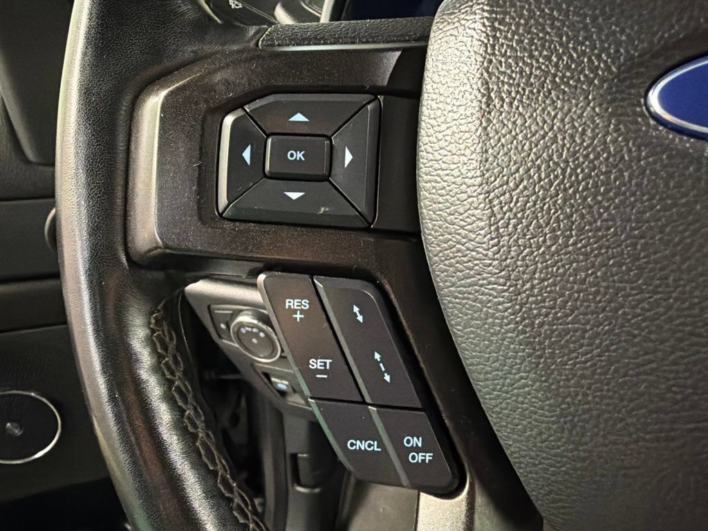 Used 2018 Ford Expedition Limited w/ Equipment Group 301A AWD/4WD image 21