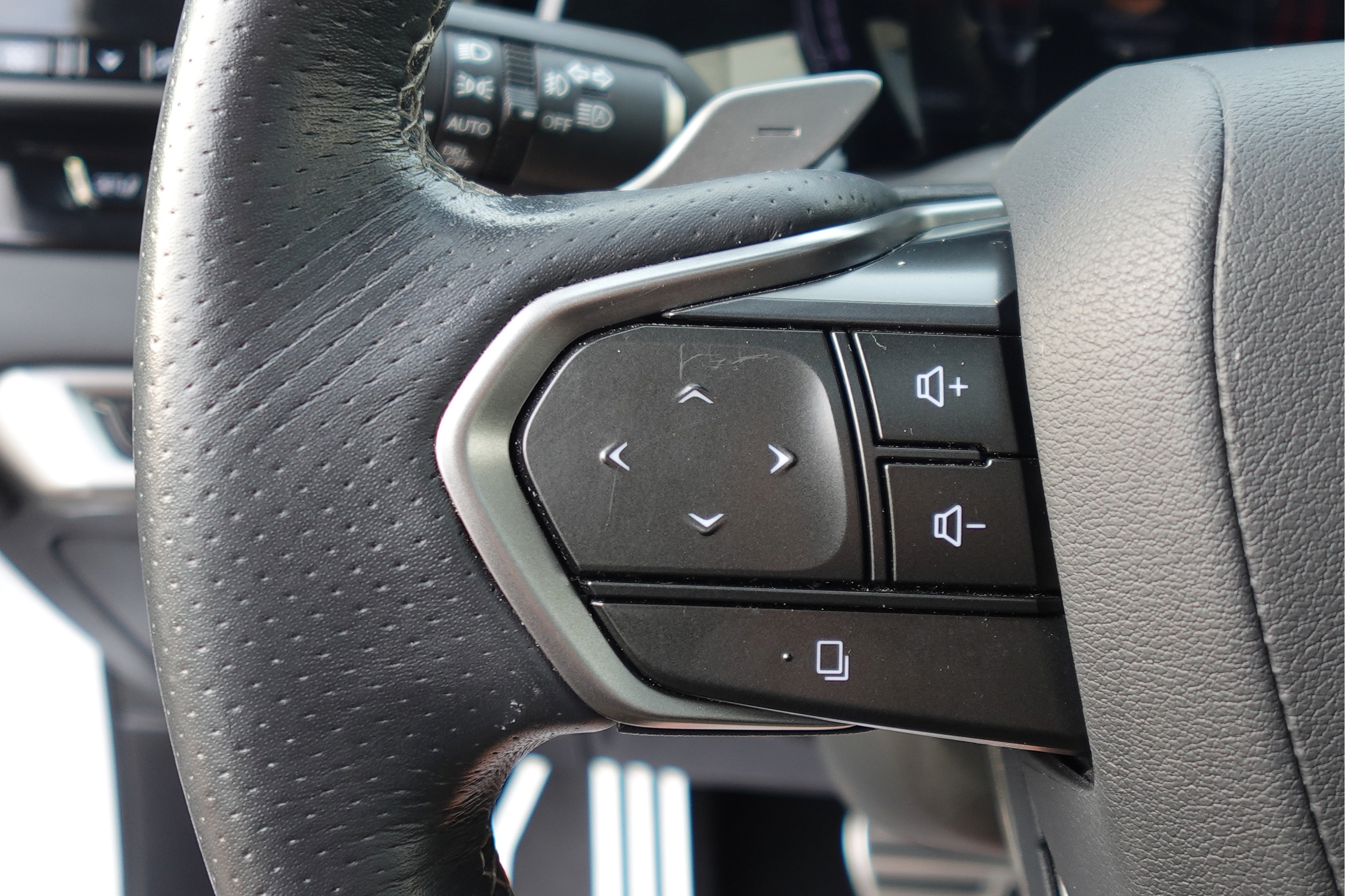 Used 2023 Lexus RX 350 F Sport w/ Cold Area Package AWD/4WD image 28