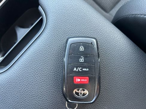 Used 2023 Toyota bZ4X AWD w/ Weather Package image 31