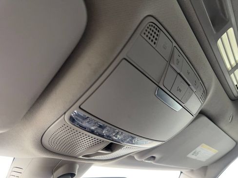 Used 2019 Mercedes-Benz C 300 Sedan image 71