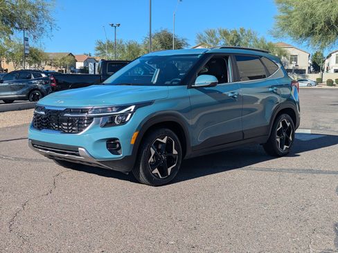 Certified 2025 Kia Seltos EX w/ EX Sunroof Package image 6