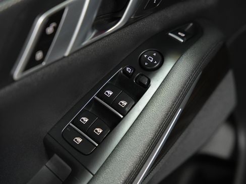 Used 2019 BMW X5 xDrive40i w/ Premium Package 2 image 31