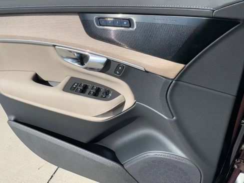 New 2026 Volvo XC90 B6 Ultra w/ Protection Package Premier image 19