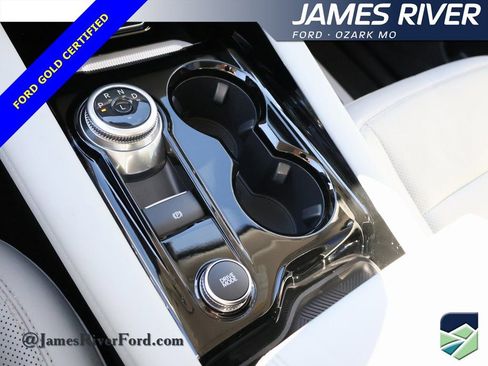 Certified 2025 Ford Explorer Platinum w/ LUX Leather Package image 40