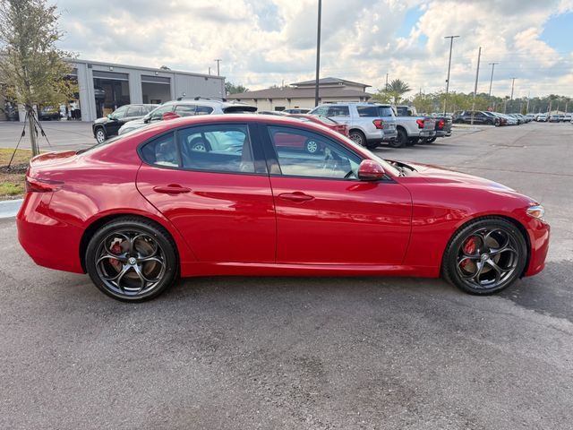 Used 2018 Alfa Romeo Giulia Ti Sport w/ Quick Order Package 22S Sport AWD/4WD image 20