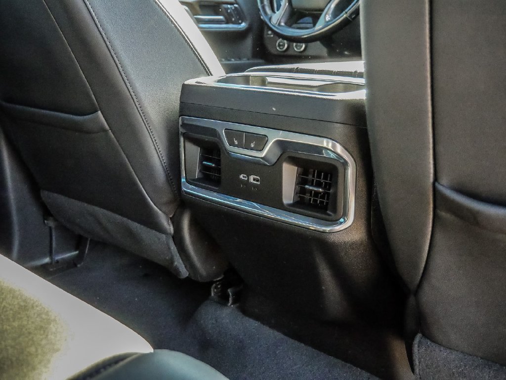Used 2024 Chevrolet Silverado 3500 High Country w/ Technology Package AWD/4WD image 29