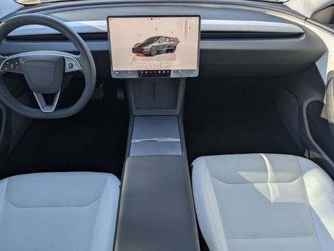 Used 2025 Tesla Model 3 Long Range image 11