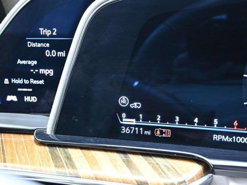 Used 2023 Cadillac Escalade ESV Sport Platinum w/ LPO, ONYX Package AWD/4WD image 13