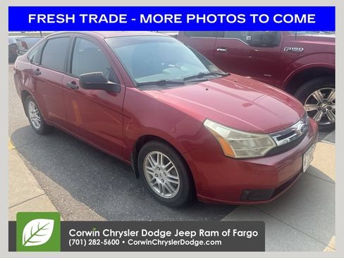 Used 2011 Ford Focus SE FWD image 1