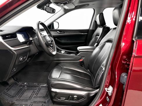 Used 2022 Jeep Grand Cherokee L Limited image 4