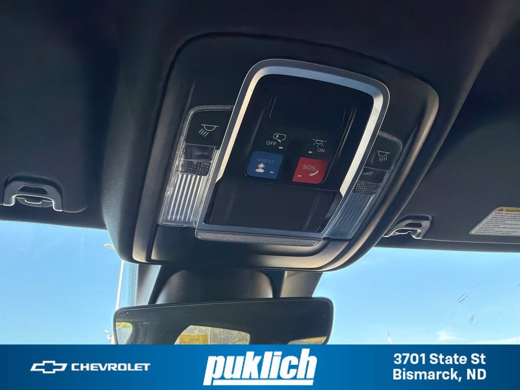 Used 2024 RAM 1500 Laramie AWD/4WD image 19