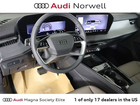 New 2026 Audi Q3 quattro 2.0T AWD/4WD image 2