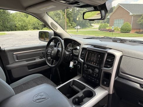 Used 2017 RAM 2500 Big Horn w/ Sport Appearance Group AWD/4WD image 26