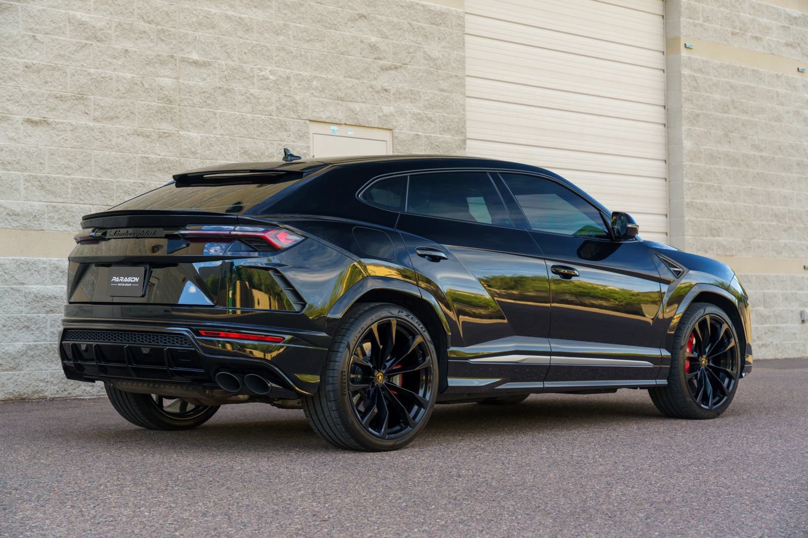 Used 2021 Lamborghini Urus AWD/4WD image 4