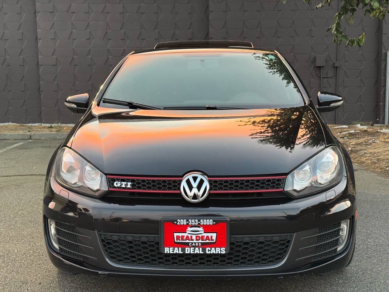 Used 2011 Volkswagen GTI 4-Door FWD image 2
