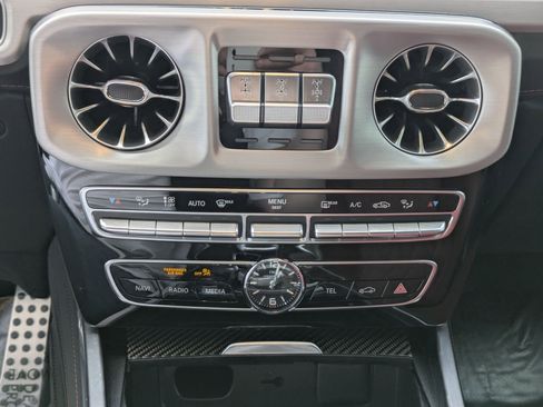 Used 2024 Mercedes-Benz G 63 AMG 4MATIC image 32
