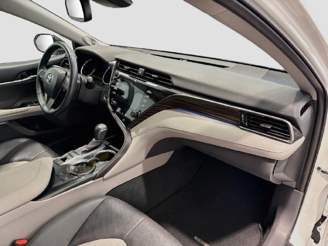 Used 2020 Toyota Camry XLE w/ Driver Assist Package FWD image 24