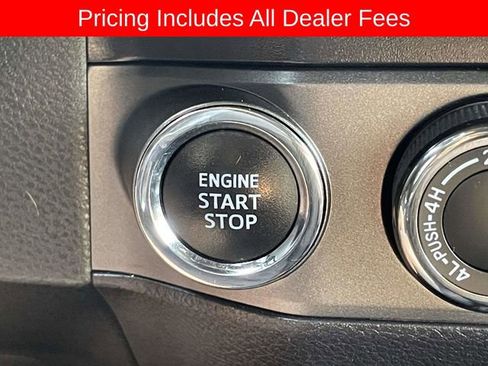Used 2021 Toyota Tacoma TRD Off-Road AWD/4WD image 31
