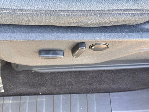 Used 2022 Ford F150 XLT w/ Equipment Group 302A High image 18