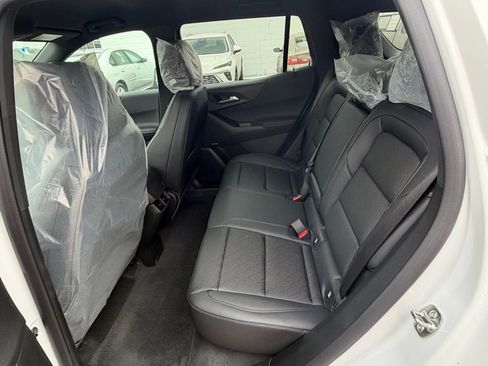 New 2026 Chevrolet Equinox LT w/ Convenience Package II image 8