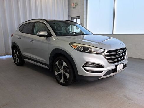 Used 2018 Hyundai Tucson Limited w/ Ultimate Package 02 FWD image 4