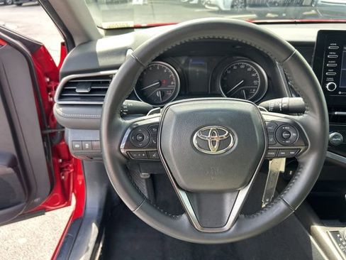 Used 2024 Toyota Camry SE FWD image 19