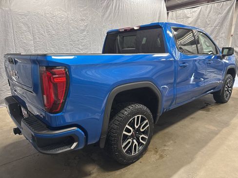Used 2024 GMC Sierra 1500 AT4 w/ Technology Package AWD/4WD image 6