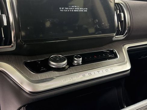 New 2026 Ford Expedition Max Platinum w/ Platinum Ultimate Package AWD/4WD image 20