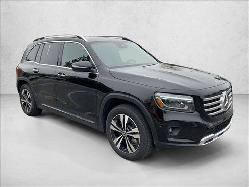 Certified 2025 Mercedes-Benz GLB 250 4MATIC image 3