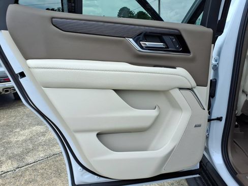 New 2026 GMC Yukon Denali w/ Advanced Technology Package AWD/4WD image 19