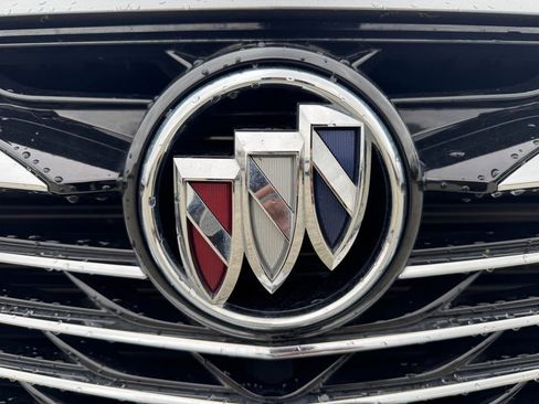 Used 2023 Buick Enclave Essence w/ Experience Buick Package image 10