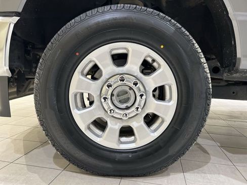 Certified 2023 Ford F250 XLT w/ FX4 Off-Road Package AWD/4WD image 27