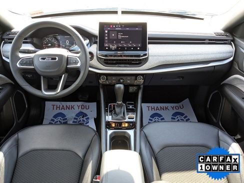 Used 2024 Jeep Compass Latitude image 16