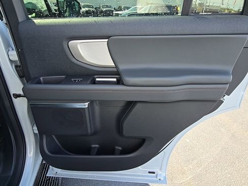 New 2025 Ford Expedition Active image 55