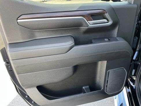 Used 2022 GMC Sierra 1500 SLT w/ SLT Convenience Package image 18